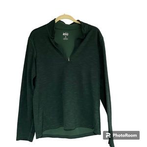 Hunter Green REI Base Layer Half-Zip Pullover | Size Medium
